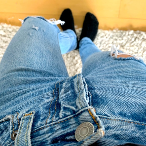 HIGH WAISTED JEANS - Picture 3 of 3